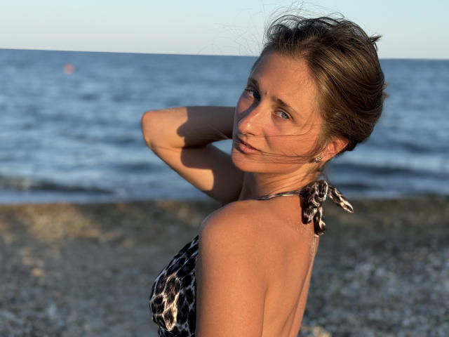 MichelleHotX69 - Live sex cam - 26567086