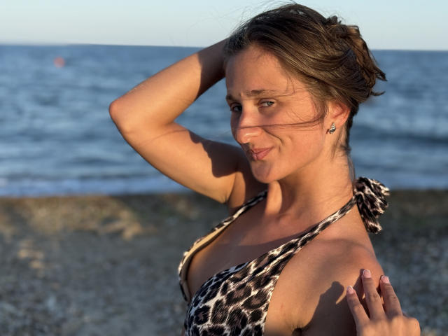 MichelleHotX69 - Live sex cam - 26567094