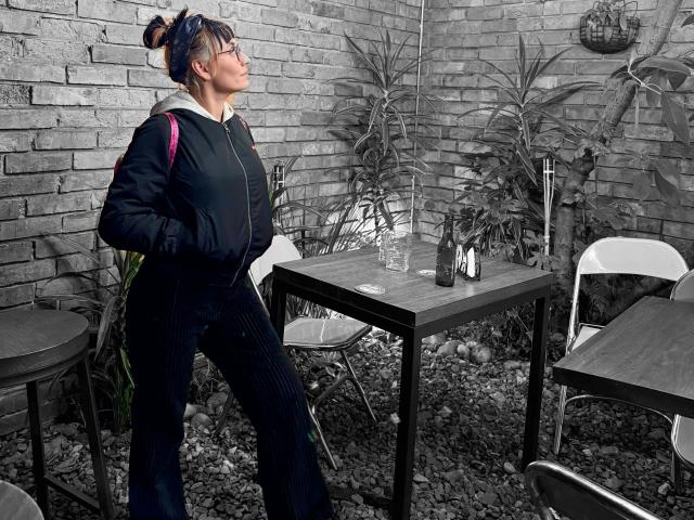 SaraleePoison - Live sex cam - 26569826