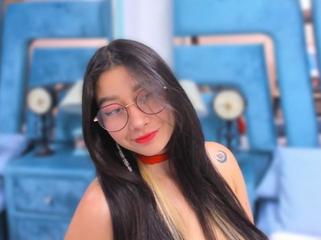 Genesiss - Live sex cam - 26573014