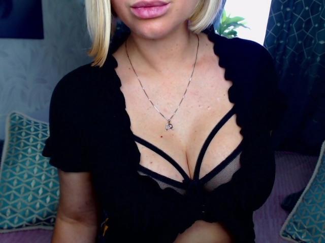 BelleLisaG - Camera khiêu dâm &amp; quyến rũ trực tiếp - 26578118