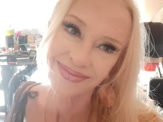 IssahneMay - Live porn &amp; sex cam - 26579350