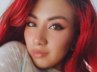 LarissaMiller - Live Sex Cam - 26581350