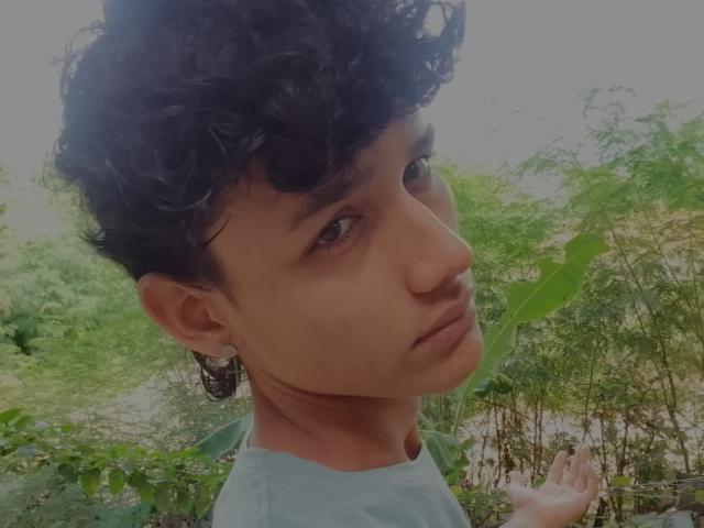 Alenders - Live Sex Cam - 26584374