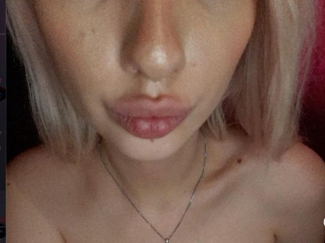 ElzaKomx - Live sexe cam - 26591534