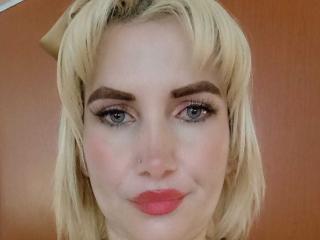 GiuliaAddams - Live sex cam - 26595470