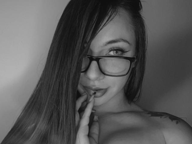 ValeryHarllow - Live sex cam - 26604534