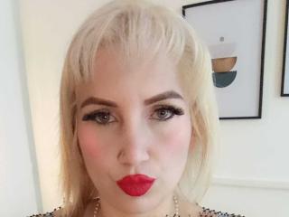 GiuliaAddams - Live sex cam - 26610258