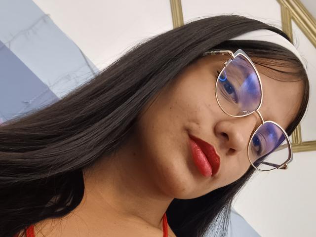 LailaBarker - Live sex cam - 26616918