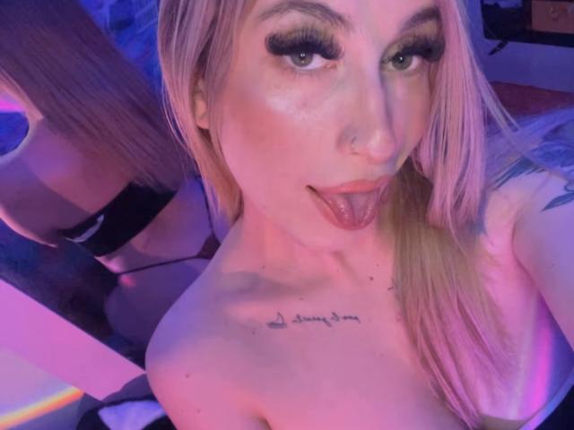 SammyViolet - Live sex cam - 26618338