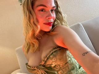 EmmaRiveraa - Live Sex Cam - 26626930