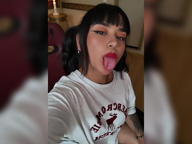 KarinaBlake - Live porn &amp; sex cam - 26631482