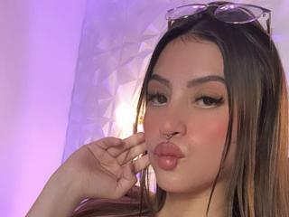 NaireaBeaumont - Live porn &amp; sex cam - 26637082