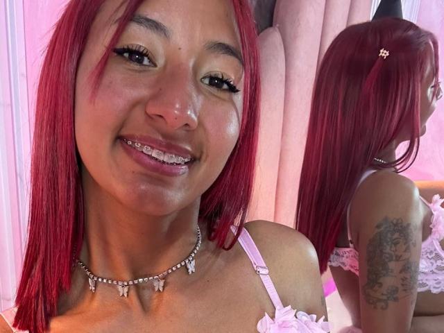 NickyVelvet - Live Sex Cam - 26637222