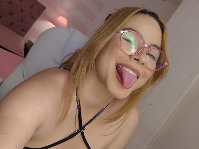 AshleyCampbell - Live sex cam - 26637566