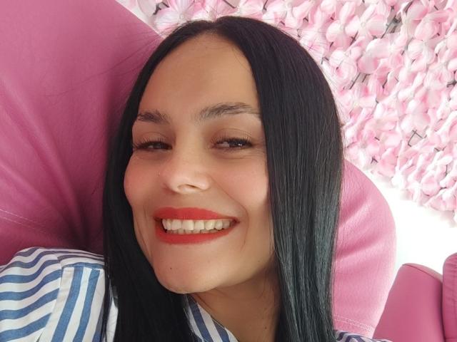 CharlotteCrofort - Live sex cam - 26637618