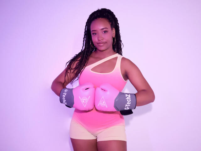 NaomiReyes - Live sex cam - 26647122