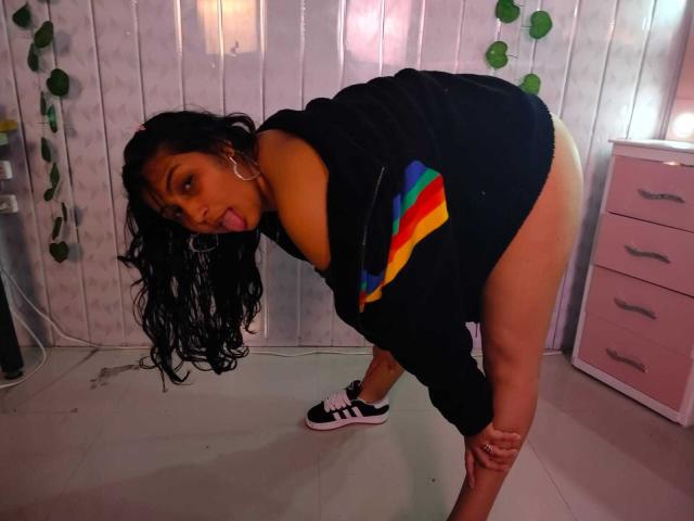 RoxanneSensual - сексуальная веб-камера в реальном времени - 26650654