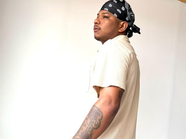 SamSexy69 - Live sex cam - 26658314