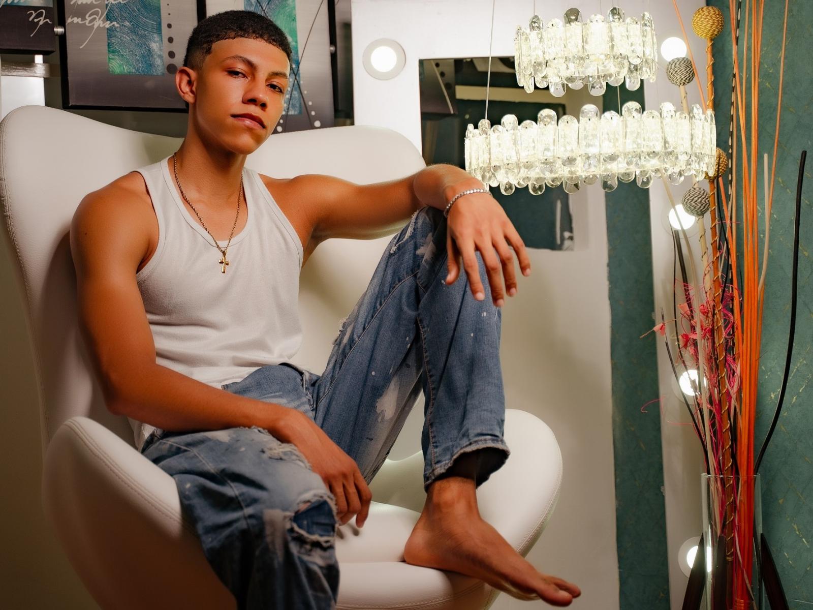 BillySketh - Live Sex Cam - 26662934