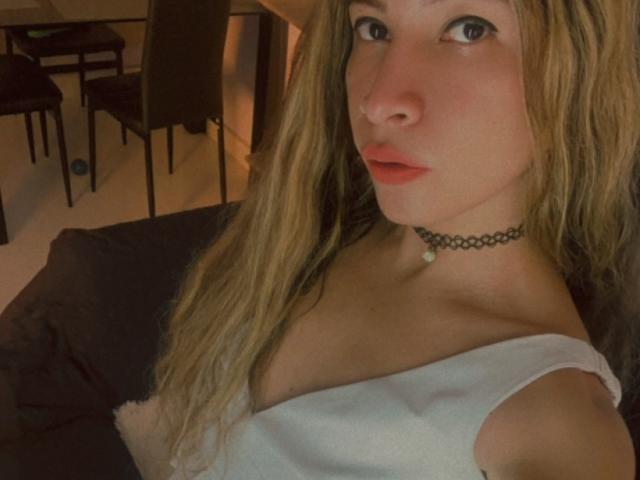 SanzJulie - Live porn &amp; sex cam - 26663258