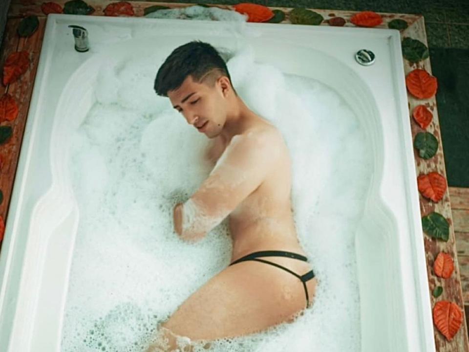 UHottie - Live Sex Cam - 26664474