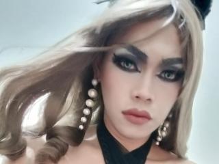 innocentFameHottie - Live Sex Cam - 26666898