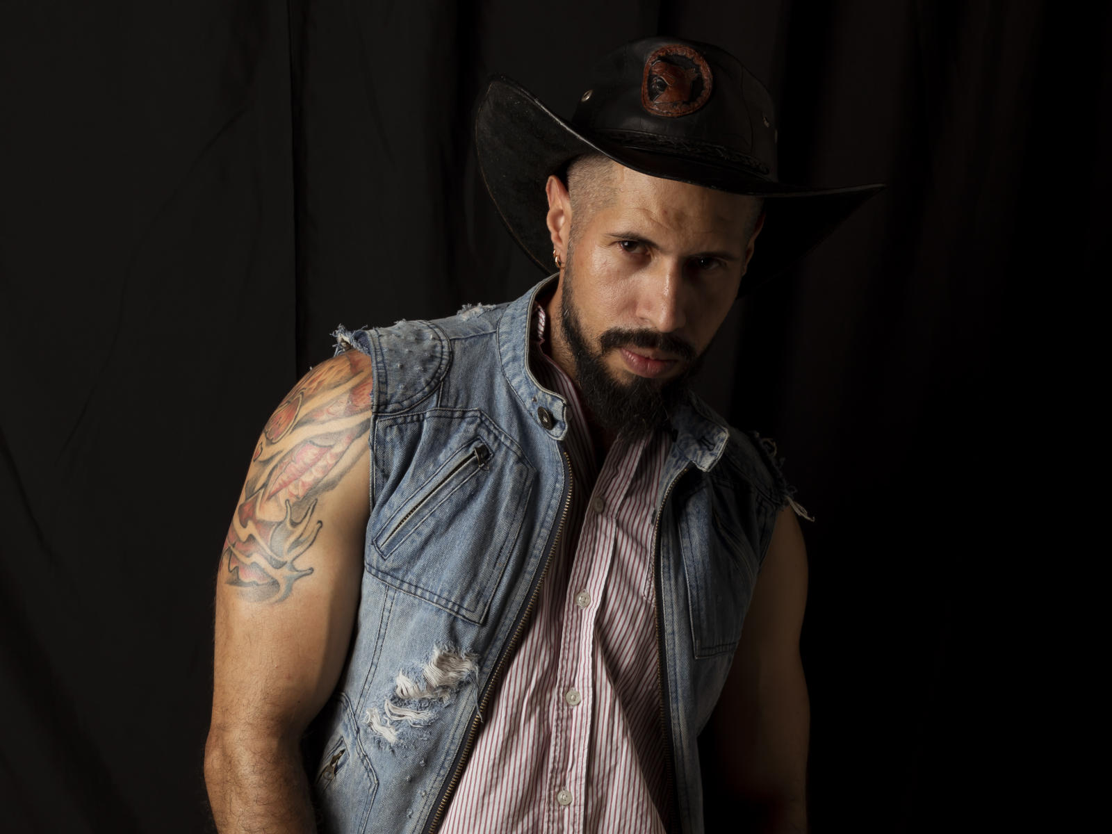 Yen69 - Live Sex Cam - 26672050