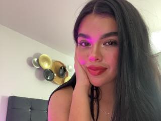 SabrinaWillow - Live porn &amp; sex cam - 26673046