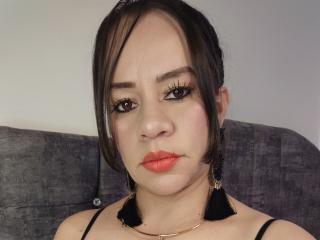 CharllotI - Live sex cam - 26678582