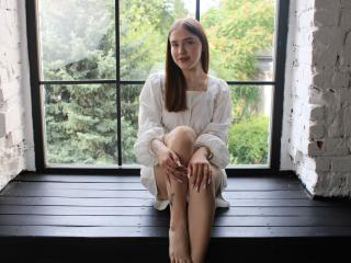 LauraHlot - Live sex cam - 26680675