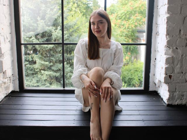 LauraHlot - Live sexe cam - 26680675