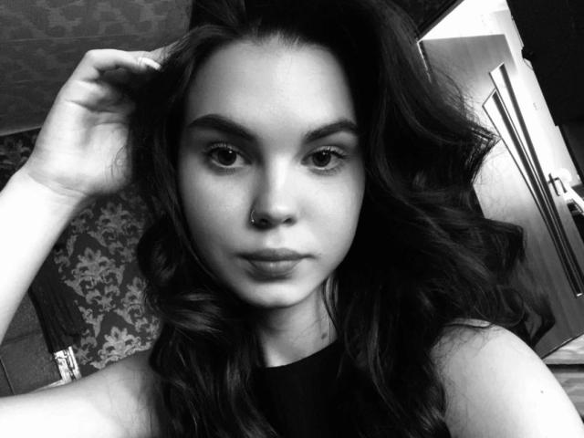 Ginna-hot - Live sex cam - 26682025