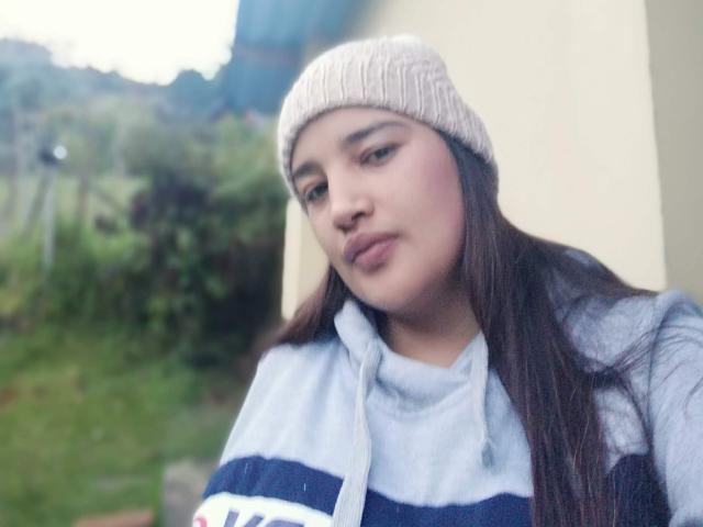 ZafiRouge - Live sex cam - 26684009