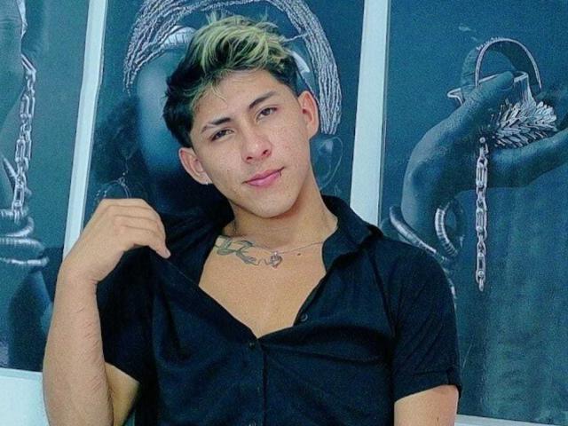 SoffiaVegga - Live porn &amp; sex cam - 26684181