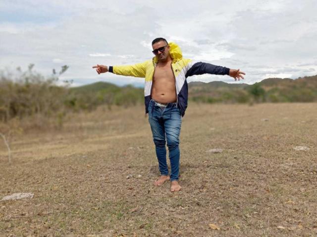 WolfineOne - Live Sex Cam - 26684877