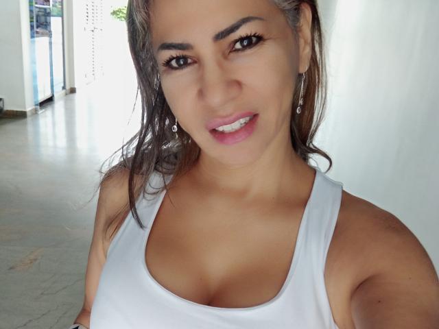 BrigiteWalsh - Live sexe cam - 26687613