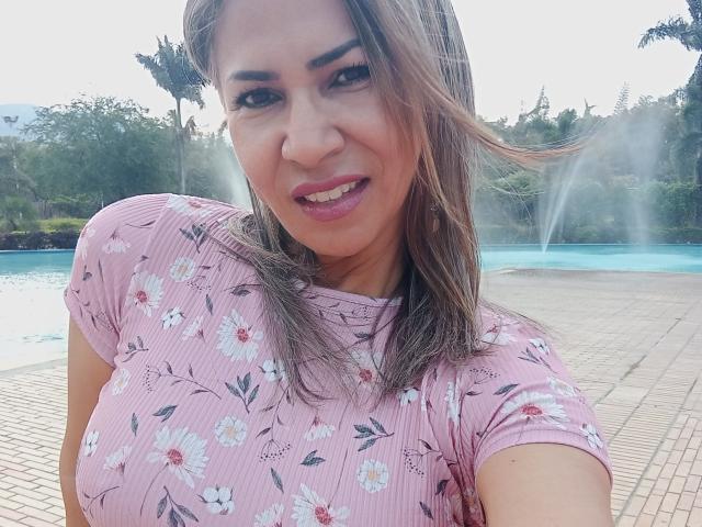 BrigiteWalsh - Live sex cam - 26687625