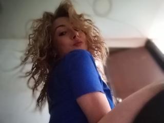 DouceKhrystine - Live porn &amp; sex cam - 26690357