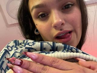 MarietteJones - Live sex cam - 26693669