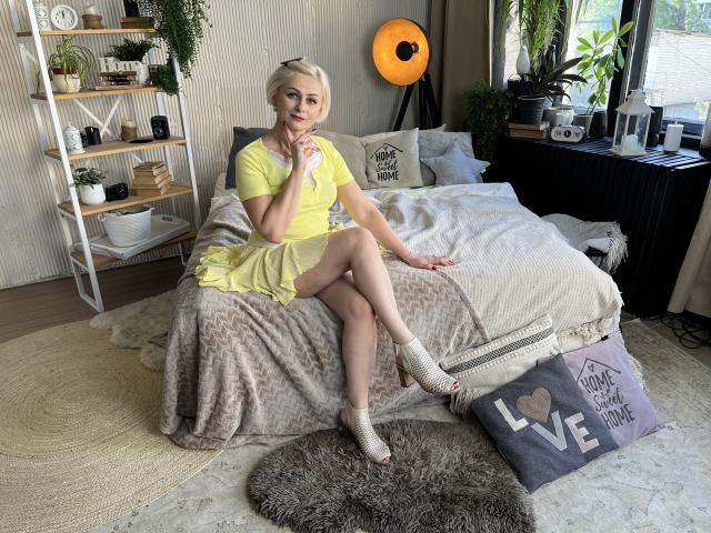 OliviaHorst - Live sex cam - 26695785