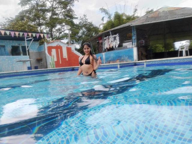 AnalisseJade - Live porn &amp; sex cam - 26696033