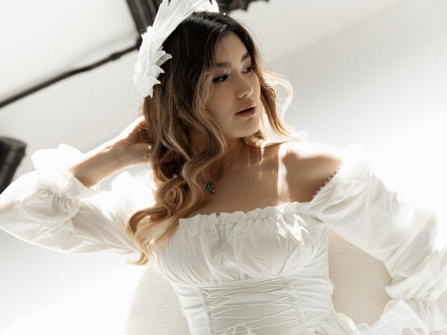 AnneTLuis - Live Sex Cam - 26696661