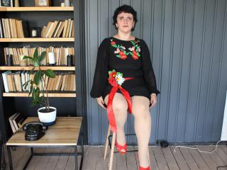 LuciaMii - Live sex cam - 26696781