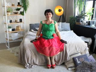 LuciaMii - Live sex cam - 26696973