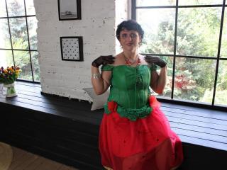 LuciaMii - Live sex cam - 26696997