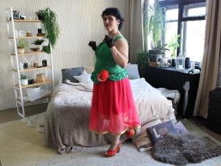 LuciaMii - Live sex cam - 26697009