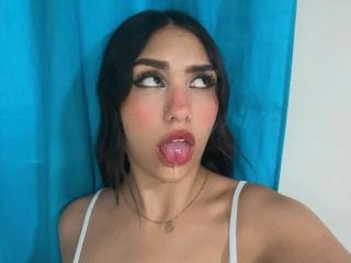 EmmaRubis - Live porn &amp; sex cam - 26698785