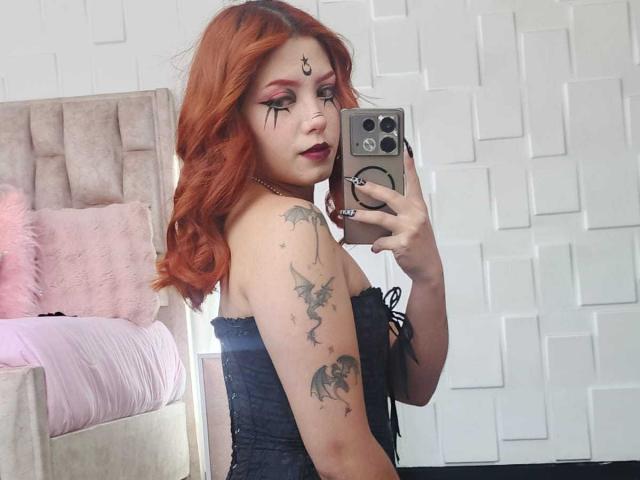 EmmaThomsonn - Sexe cam en vivo - 26704646