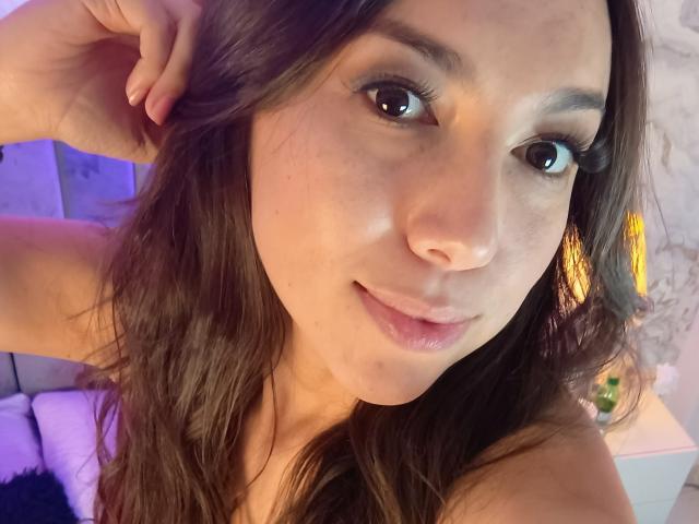 MiaReed - Live sex cam - 26710196